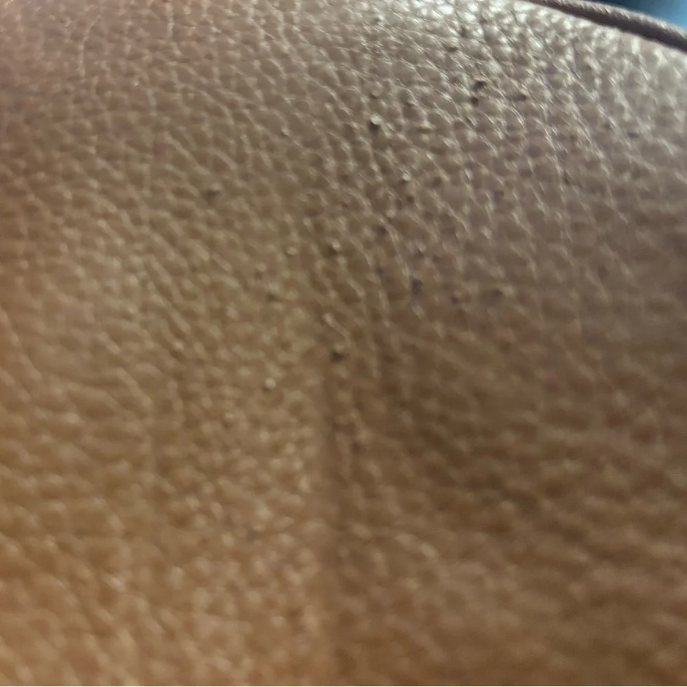Vintage Michael Kors Jet Set Medium Leather Tote Tan with Cream Contrast Straps - Picture 13 of 13
